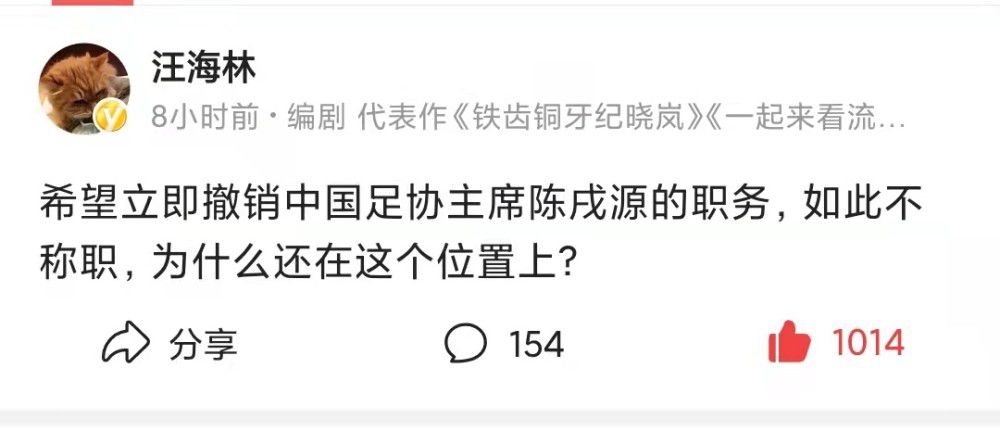 　　　　就拿TDK蝙蝠车/摩托硬撼小丑货柜车的段落而言，那趁热打铁如行云流水般的结果，是小我看过的最爽最真最清洁爽利的动作场景，场景调剂与镜头表示的美感的确是难以言喻。